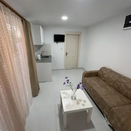 Mini With Pool * マルマリス